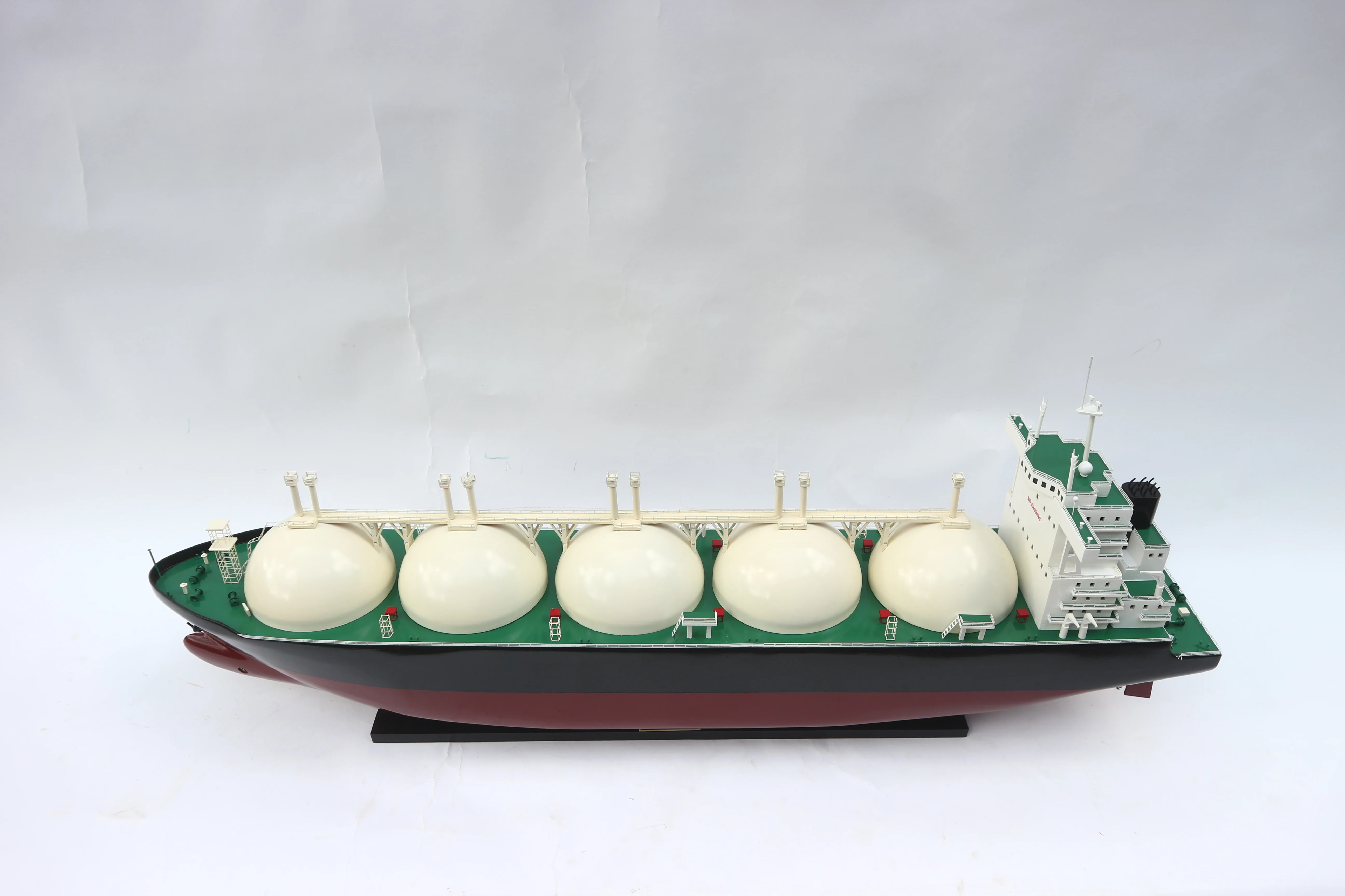 GAS TANKER (LNG CARRIER) - WOODEN COMMERCIAL SHIP  MODEL HIGH QUALITY PRODUCT MADE IN VIETNAM