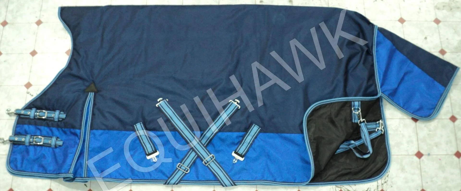 Top Selling Summer Horse Rug 1680 DNR Matty Waterproof with Polyfill inside and Taffeta Lining Cross Surcingle Leg Staps