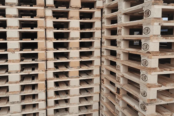Wooden Pallet Manufacturer Cheap Price whole sale