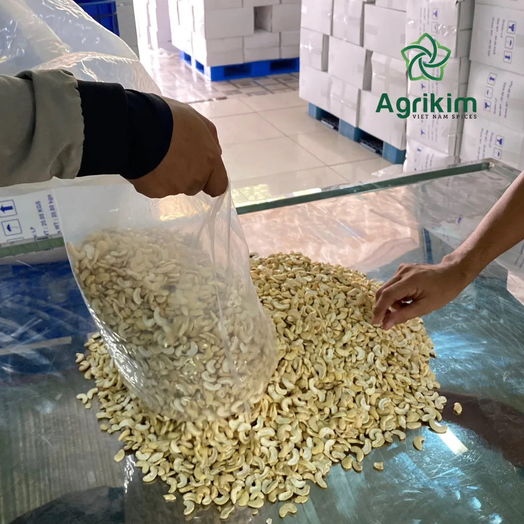 [Reliable Supplier] Raw Cashew Nuts from Vietnam with top quality and the best price Ms Ruby +84 359318390