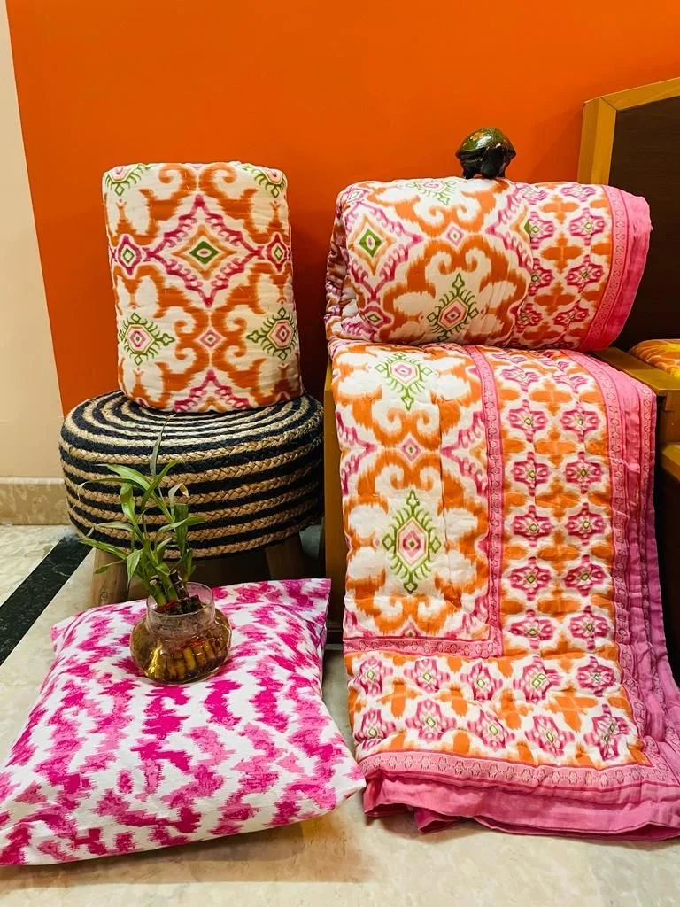 Односпальное одеяло ручной работы на заказ с наволочками 16x16 дюймов из чистого хлопка яркого цвета красивым принтом
