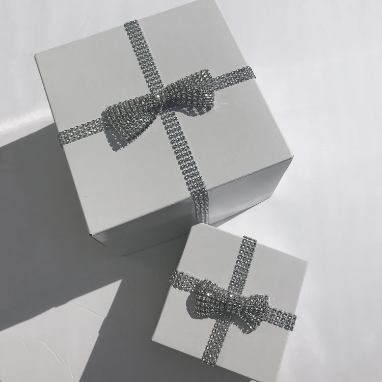 LABON Custom Design Wedding White Gift Box Packaging Rhinestone Bling Anniversary Large Gift Box