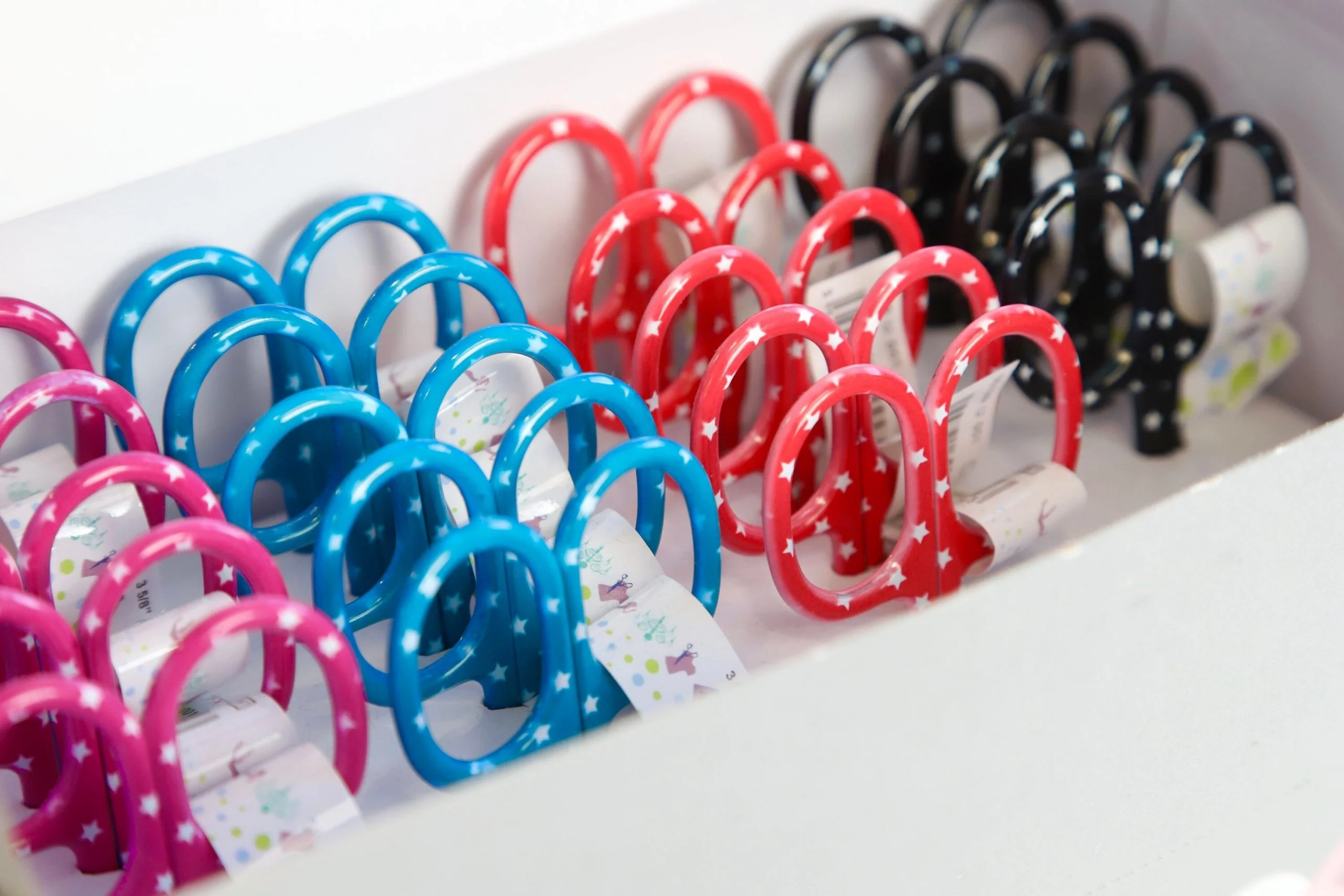 Stainless Steel Sewing Craft Embroidery Scissors in color handle Best quality in low price Supplier from Sialkot Pakistan