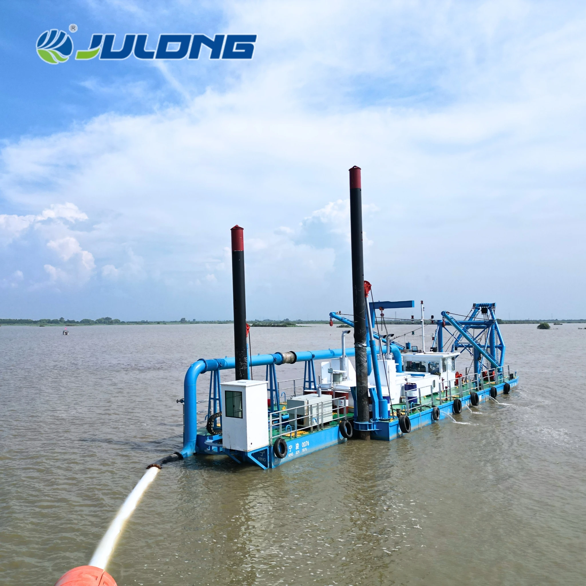 Best Selling SandingEquipment Dredger  with  New Diesel-Powered Engine Gearbox