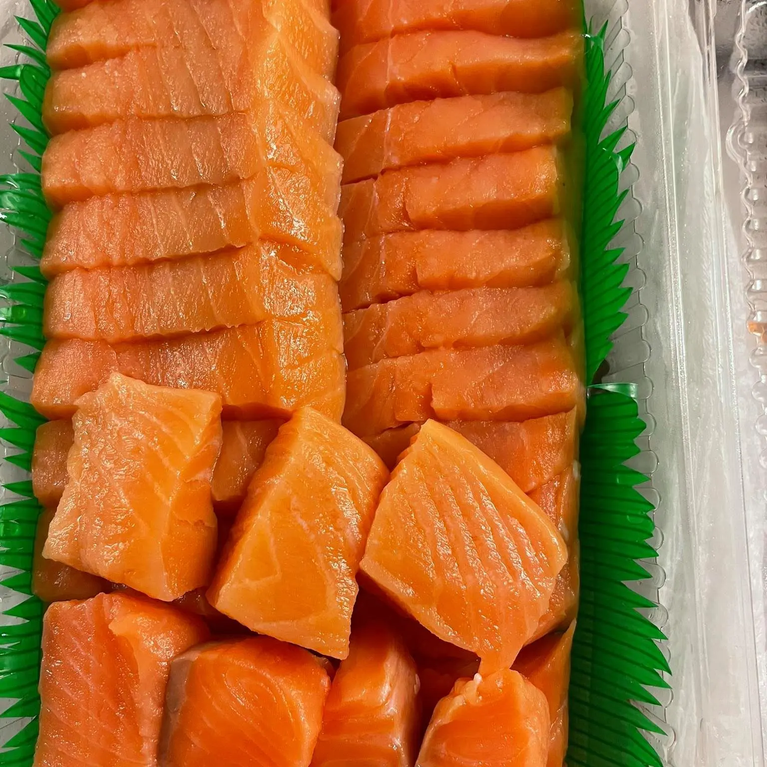 Fresh Frozen Bullet Tuna Whole Round Yellowfin Skipjack varieties Boxed Canned Dried Preserved with Oil Water Cheap Price France