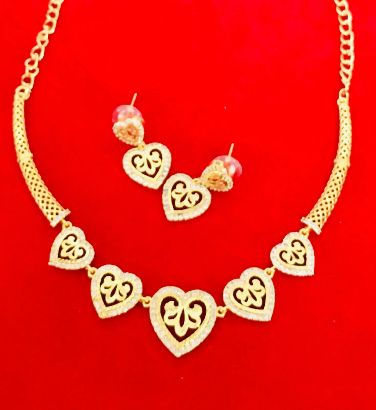 24K Gold Plated Dubai Fashion Jewelry Necklace Set Earrings Bangles Combs Brooches Copper Material for USA and UK