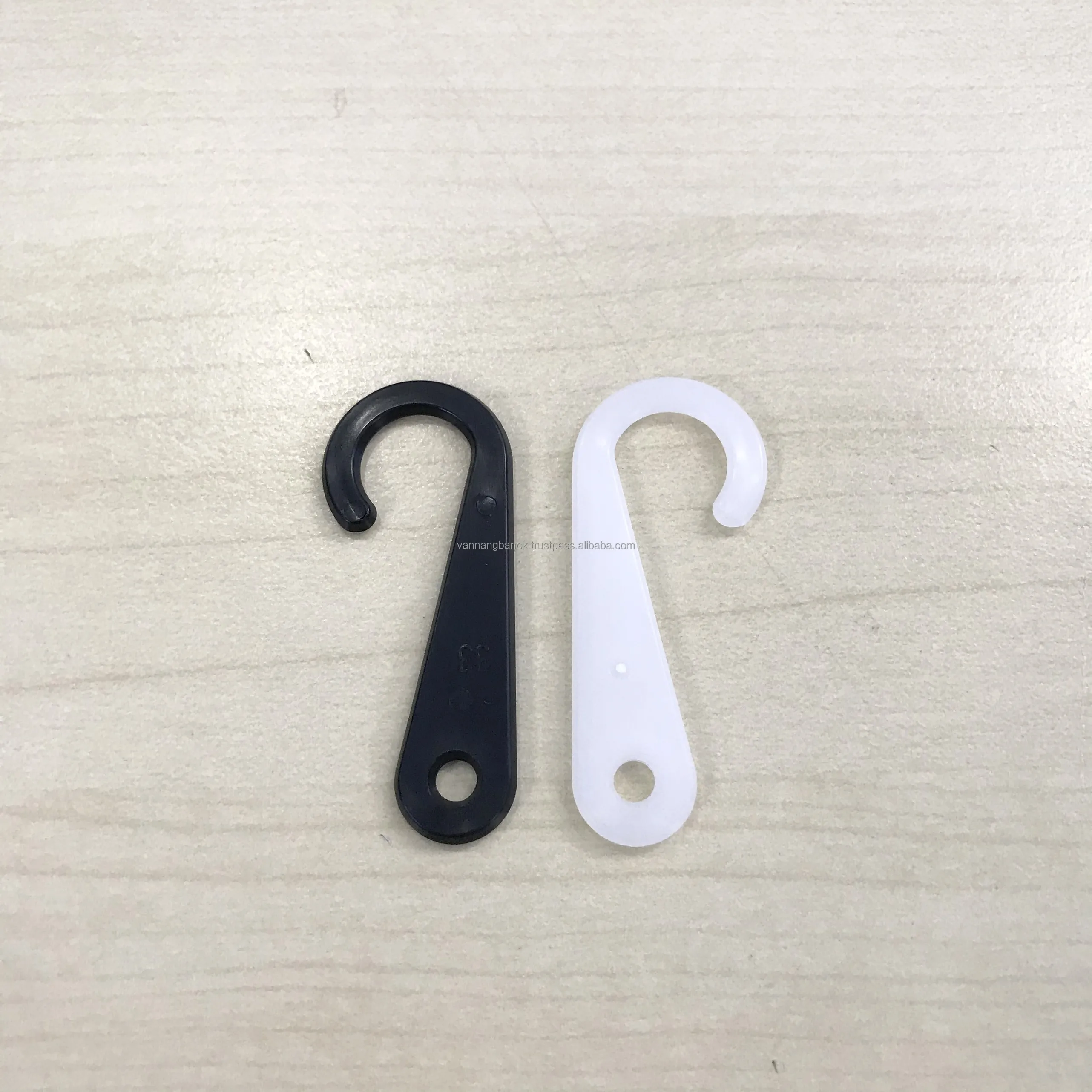 Hook for Hanger 8 made by PP material best selling export overseas market used with tag attaching tool attach hangtag for socks