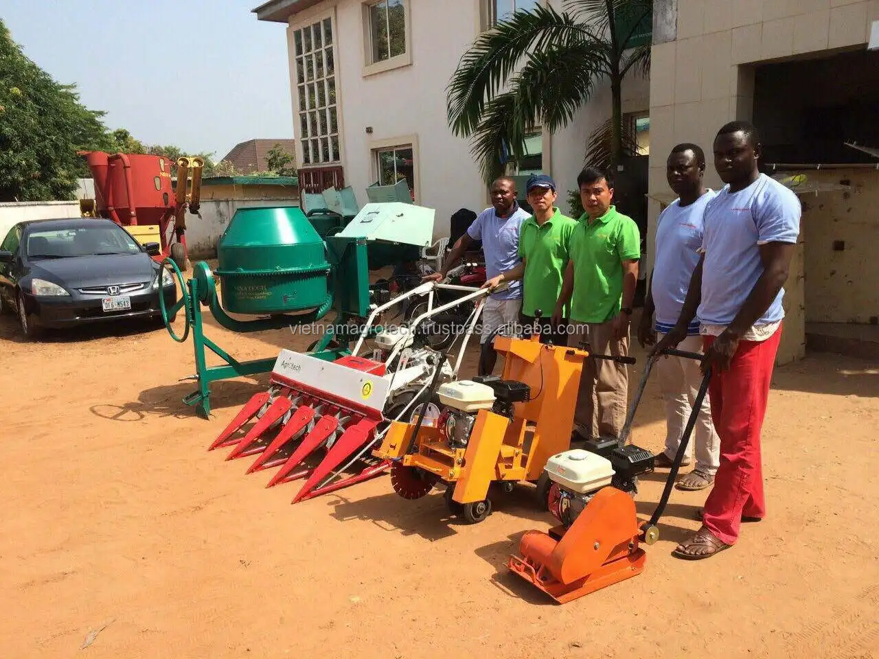 Vietnam Professional Supplier Concrete Cutting Machine Concrete Cutter Concrete Tools Construction with Honda Engine Best Price