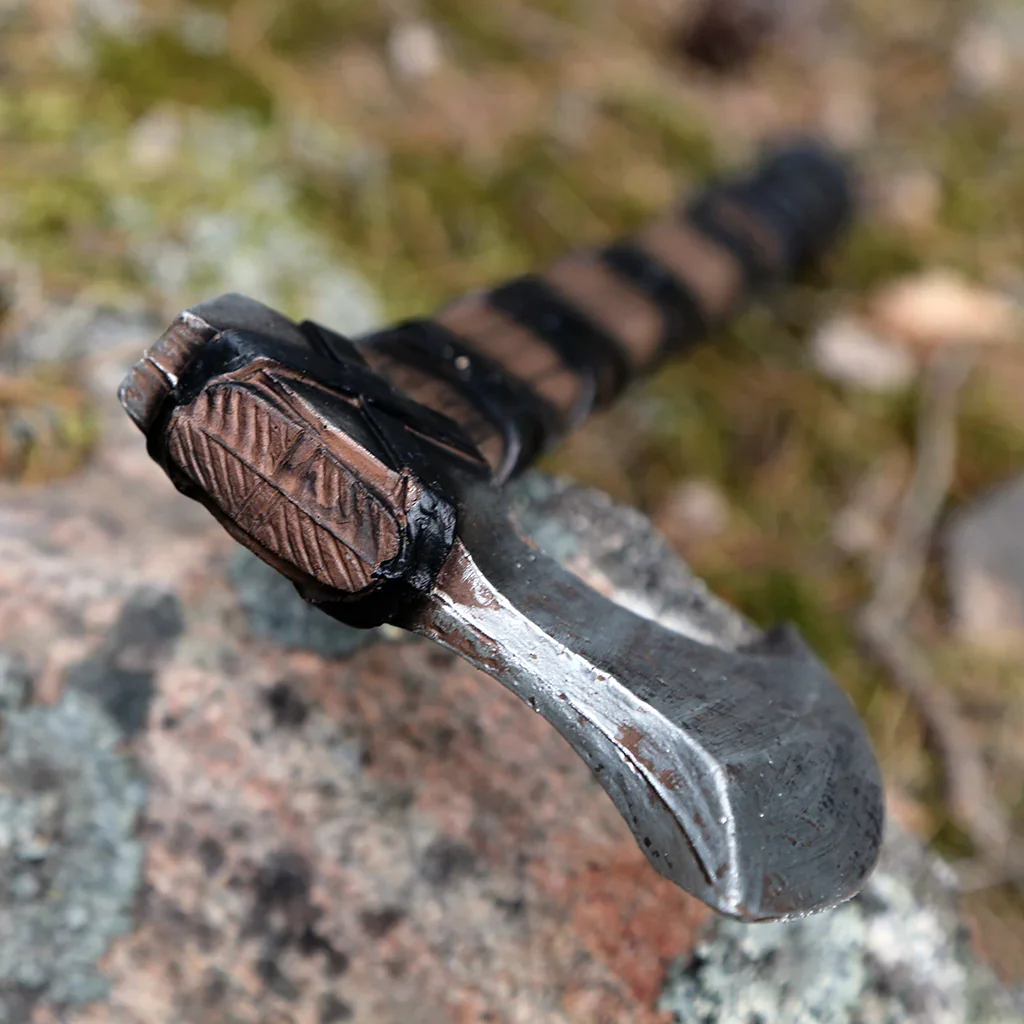 High Quality Custom Hand Forged Carbon Steel Viking axe Craftsmanship with leather sheath Camping axe