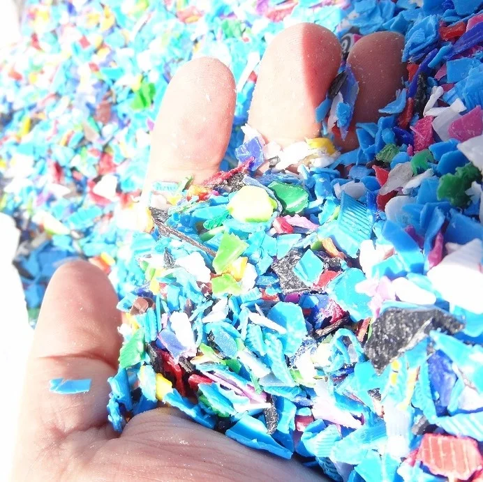 95% HDPE / 5% PP измельчение (повторное измельчение) из крышек (смешанные цвета) в больших пакетах, Лом/отходы.