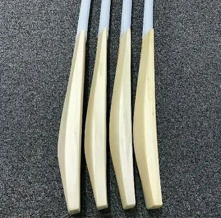 Export Quality Highly Comfortable Strong Grip Wooden Customized Cricket Bat for Outdoor Sports Practice at Wholesale Price