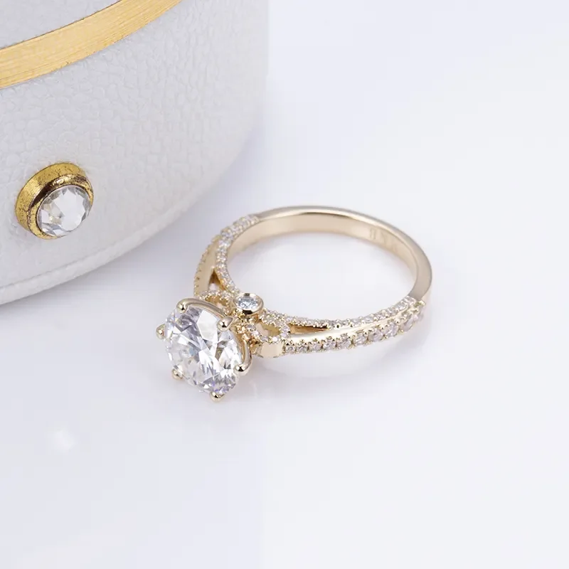 Direct Factory Supply 1.28 Ct Baguette And Round Colorless Moissanite Wedding Band For Export Sale From India