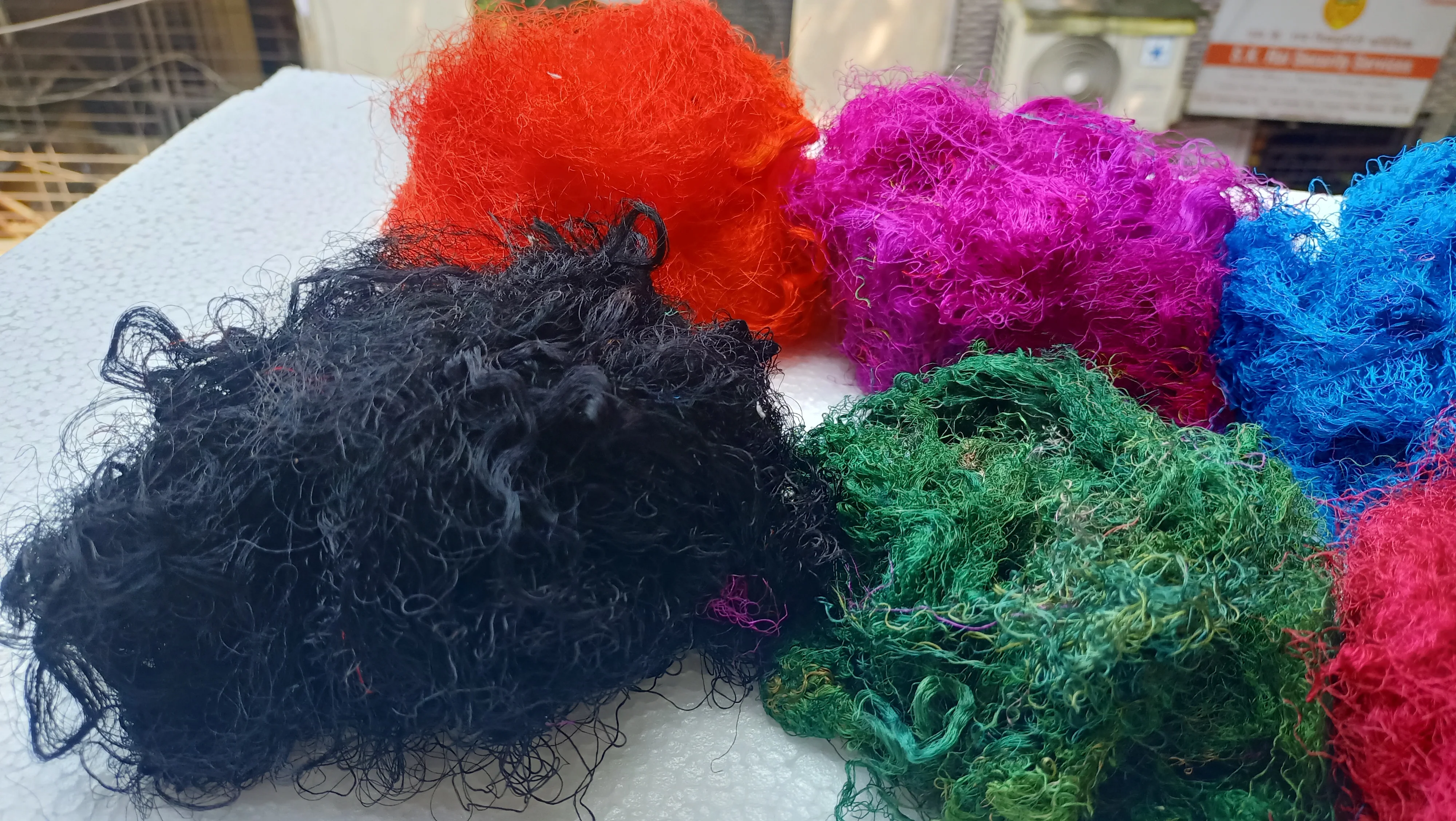 custom made dyed sari silk fiber in assorted colors made from sari silk waste suitable for spinning