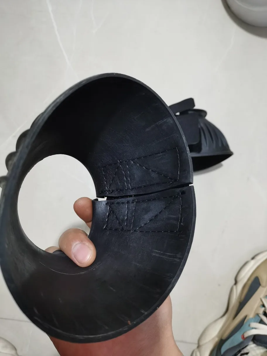 Horse Bell Boots Protect Against Hoof Impact Trauma Rubber Horses Care Boots Turnout No Rub Design Comfort Quick Wrap Hook Loops