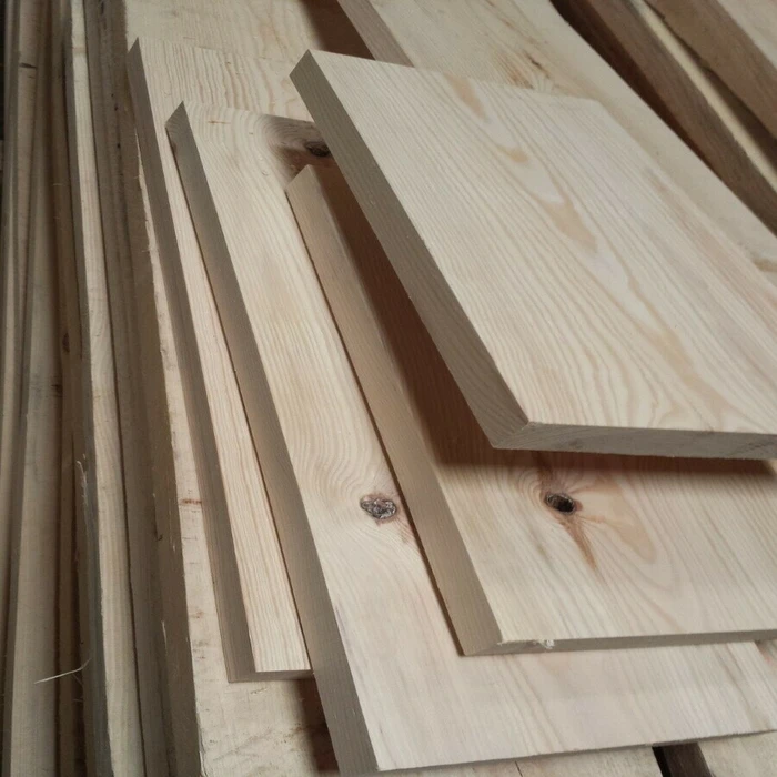 Affordable KD Pine Wood /Sawn Pine  Wood Lumbers