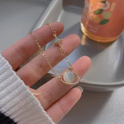 2022 New Retro Titanium Steel Jewelry Female Niche Design Sense Senior Pearl Pendant Wild Clavicle Chain Necklace /