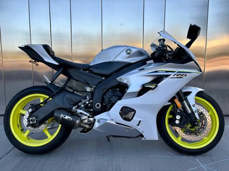 2017 Yamaha YZF-R6 IgnitionTCI (транзисторное управление) Система охлаждения с жидкостным охлаждением б/у Sportbikez для продажи
