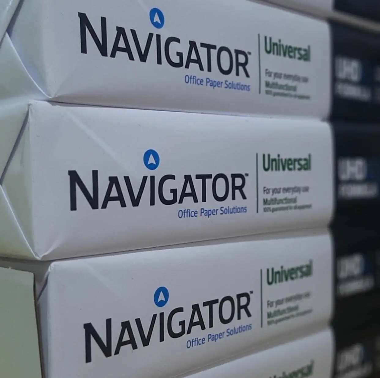 Best Navigator A4 Premium Bright White Printer Paper 80 Gsm Smooth with Silky Touch 500 Sheets-for Copiers