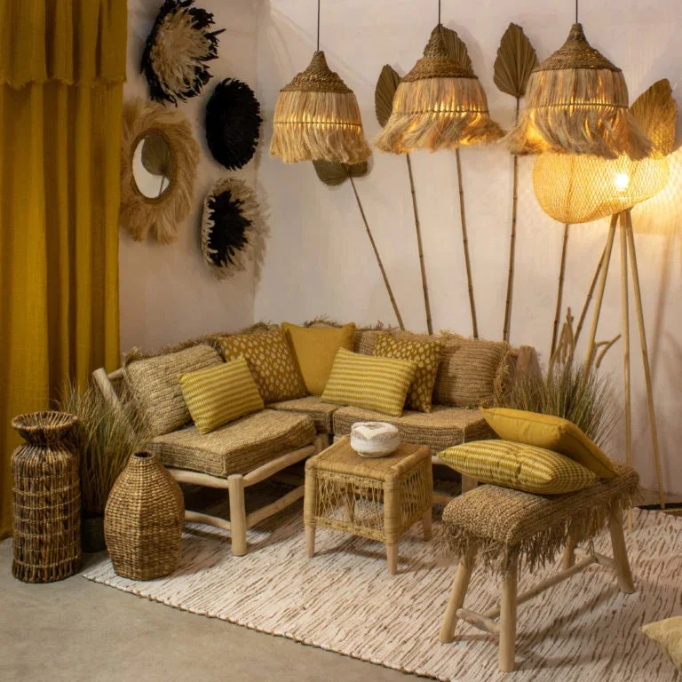 Modern Luxury Chic Home Decorative Floral Vase Unique Tabletop Straw for Dry Flowers Unique Shape Hot Sale for Garden Weddings