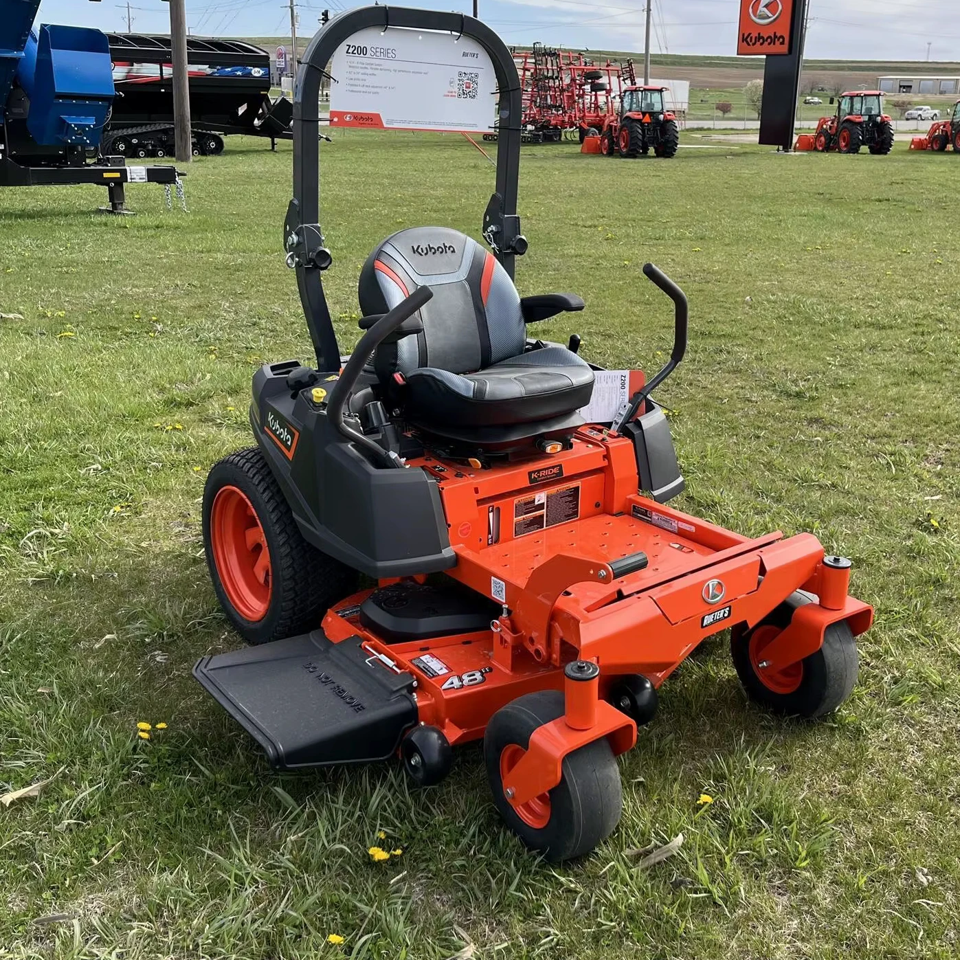 2024 газонокосилка Kubota Z242