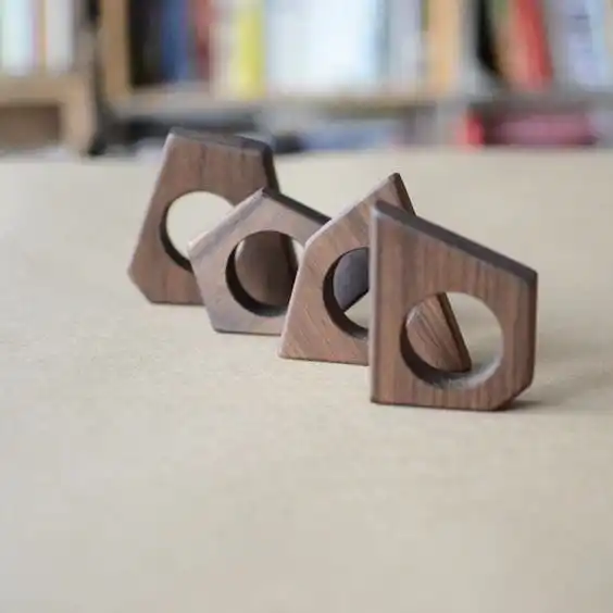 Wooden napkin ring holder for square shape and flower design napkin holder napkin ring for customized size