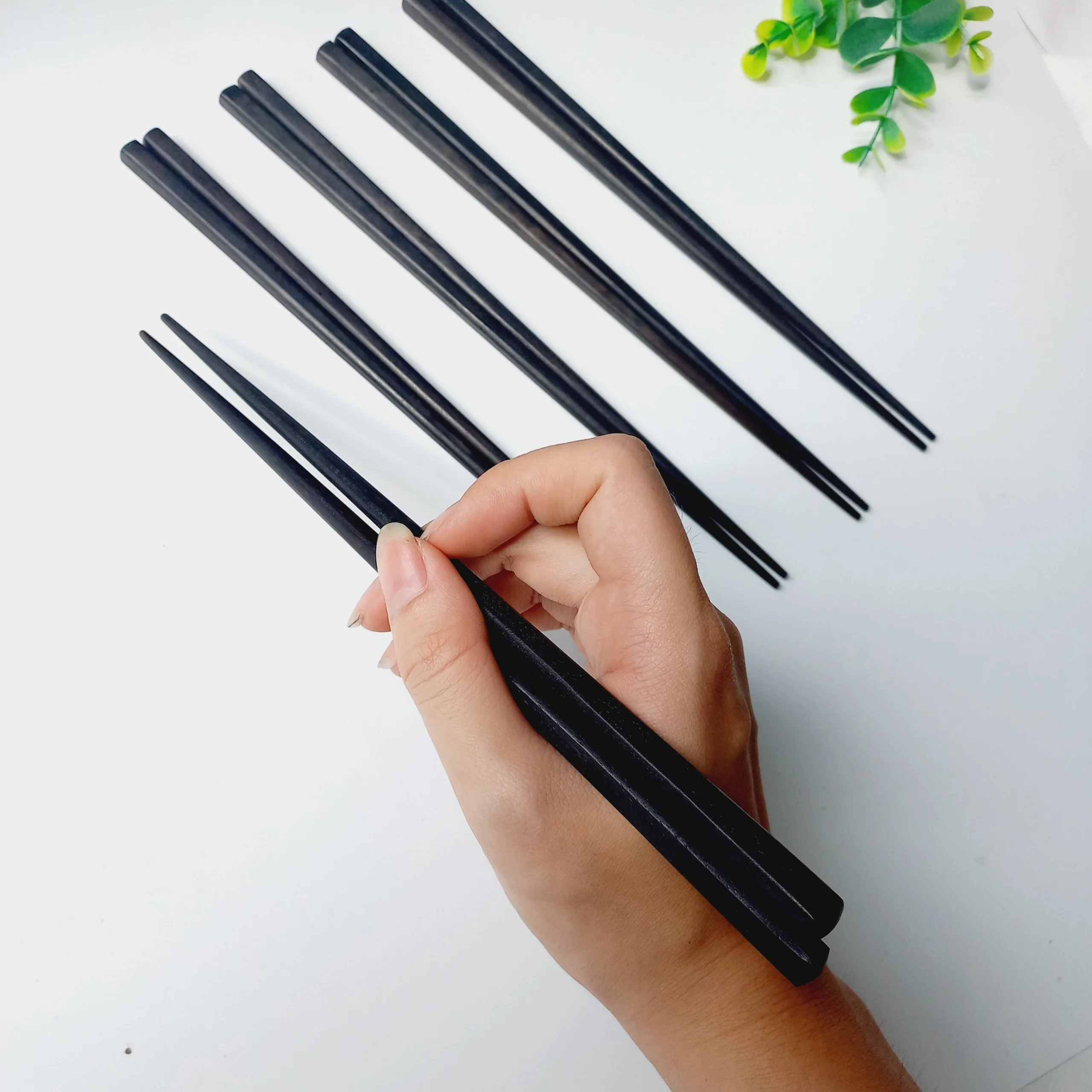 New Style Luxury Classic Wooden Chopsticks Ebony Black Tableware Decoration Custom Logo Natural Eco Friendly Hot Selling