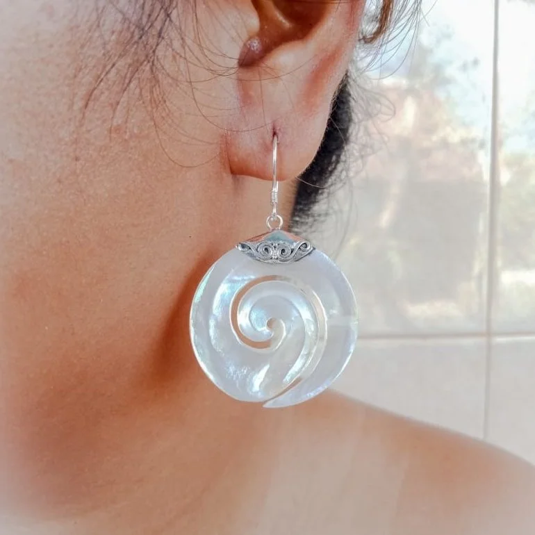 NY-ER133-Silver Earrings With MOP Tribal Art Shape Fashion Luxury Famous Designer Brands Jewelry High Quality