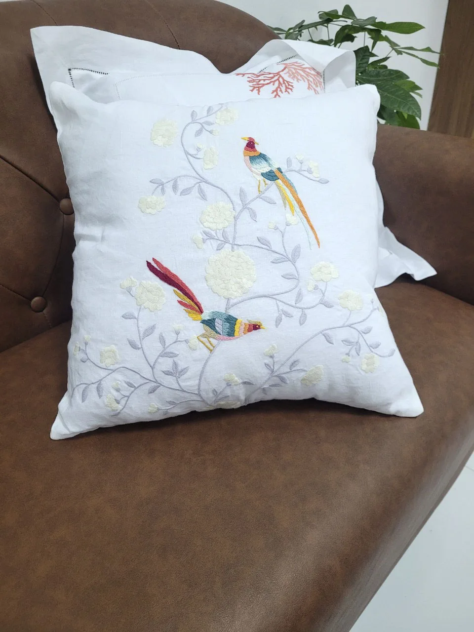 Wholesale Embroidery Lovely Couple of Bird Square Seat Cushion Cover White Cotton Embroidery Latex Throw Pillowcase Sofa Covers