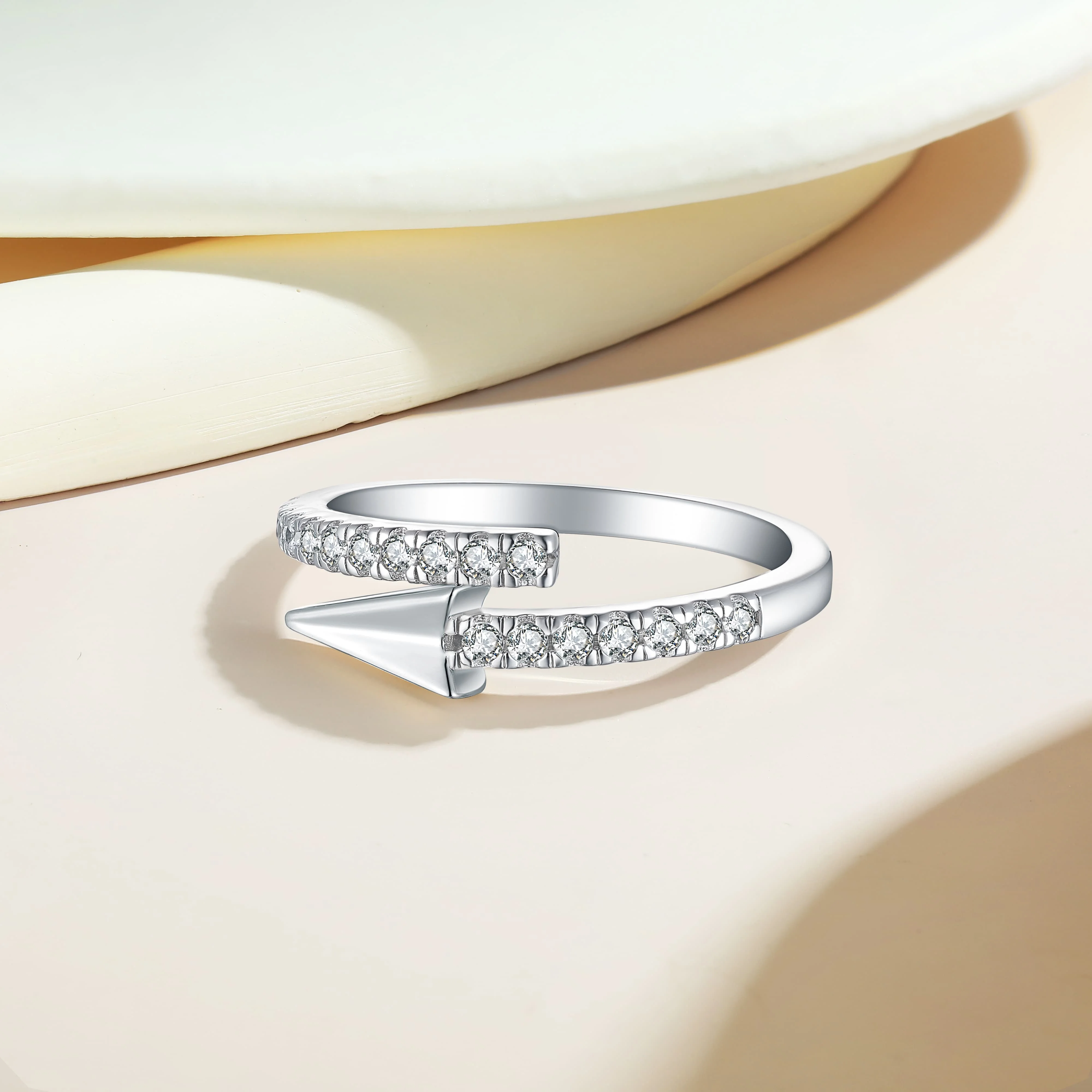 Dropshipping Stocks Selling 925 Sterling Silver Rings Customize Logo Rings CZ Zircon Wedding Promise Jewelry Bridal Women Rings