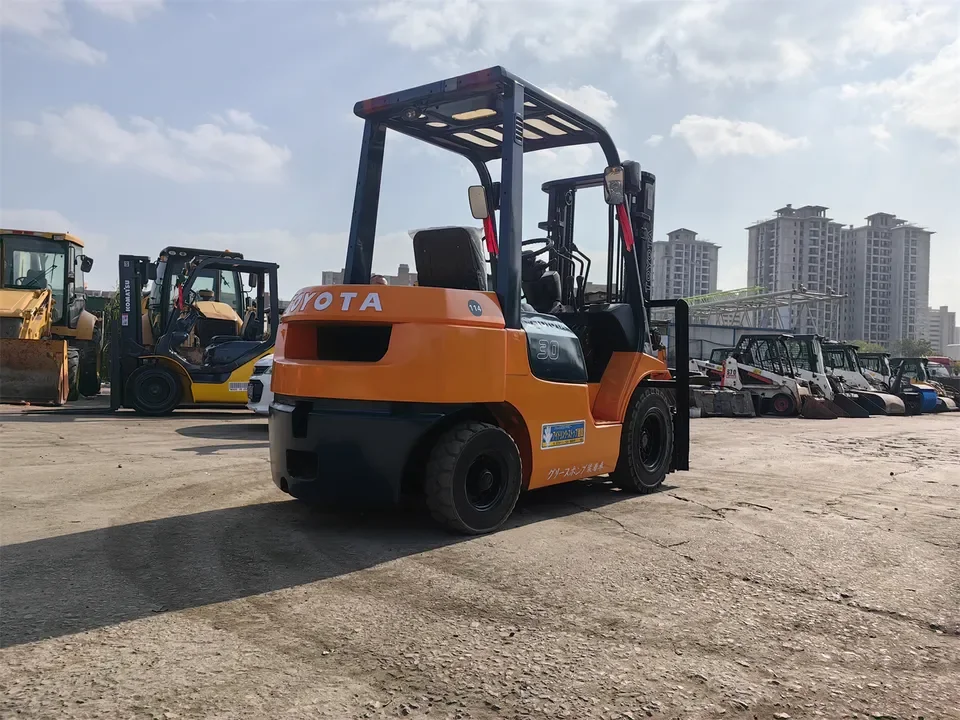 Lifting 4500mm 4x4 All Rough Terrain Forklift for Sale Used Diesel Engine Forklift 2ton 3ton 3.5ton Lifting Tools 3000