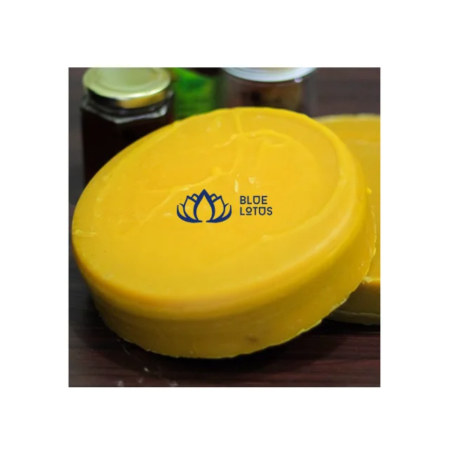 Vietnamese factory direct selling yellow brown beeswax, wasp wax, 100% pure beeswax