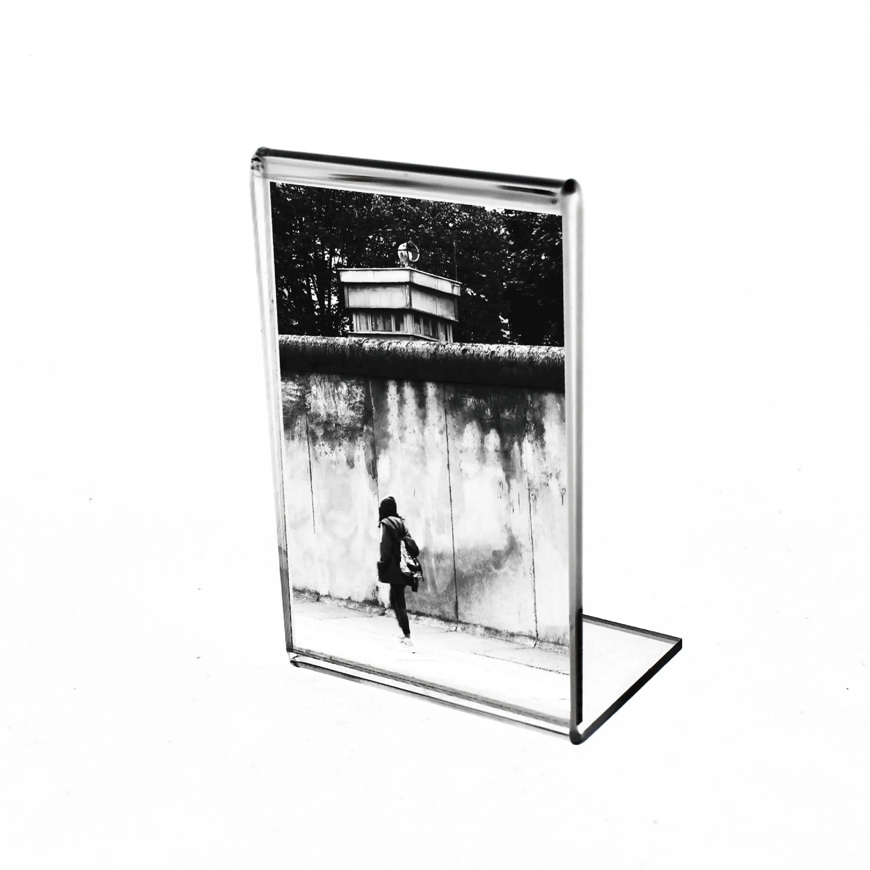 L- SHAPE FRAME