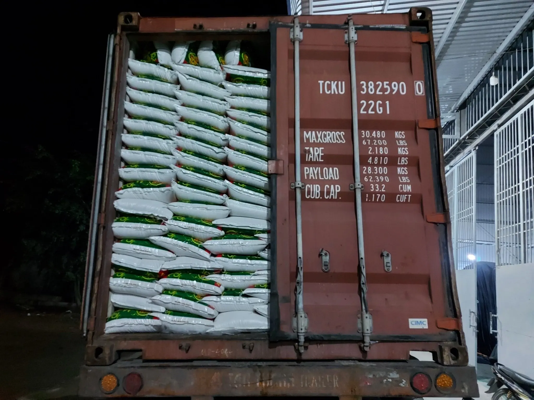 COMPETITIVE PRICE in Vietnam Wholesale JASMINE RICE 5% Broken Rice Cheapest Price from Manufacturer in Vietnam