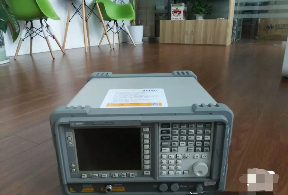 Agilent E4411B 9KHz to 1.5 GHz, ESA-L Series Spectrum Analyzer Tested  USED