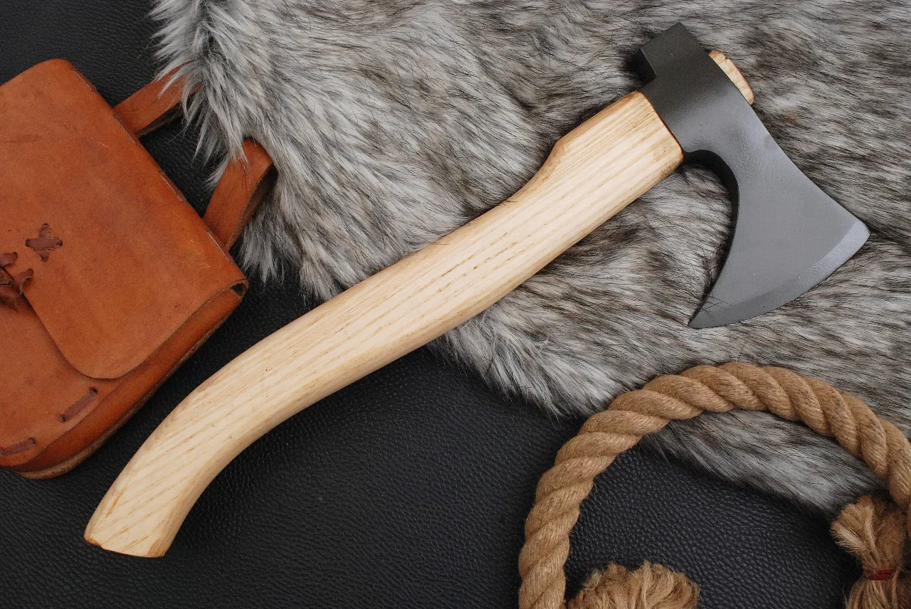 Высококачественные топоры из стали и углеродистой новый дизайн Дамасские ручной работы с черным порошком