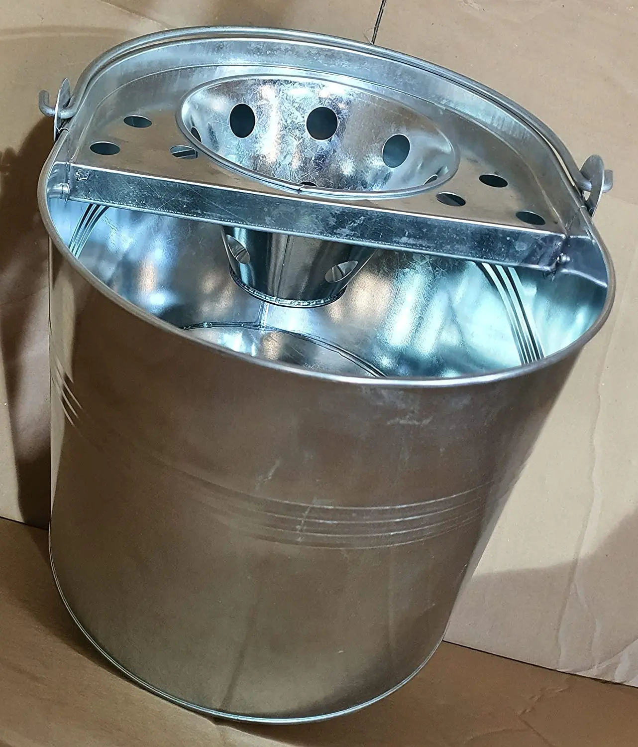 Large Galvanized Metal Steel Mop Bucket with Handle for Home Office General Indoor/Outdoor Heavy Duty