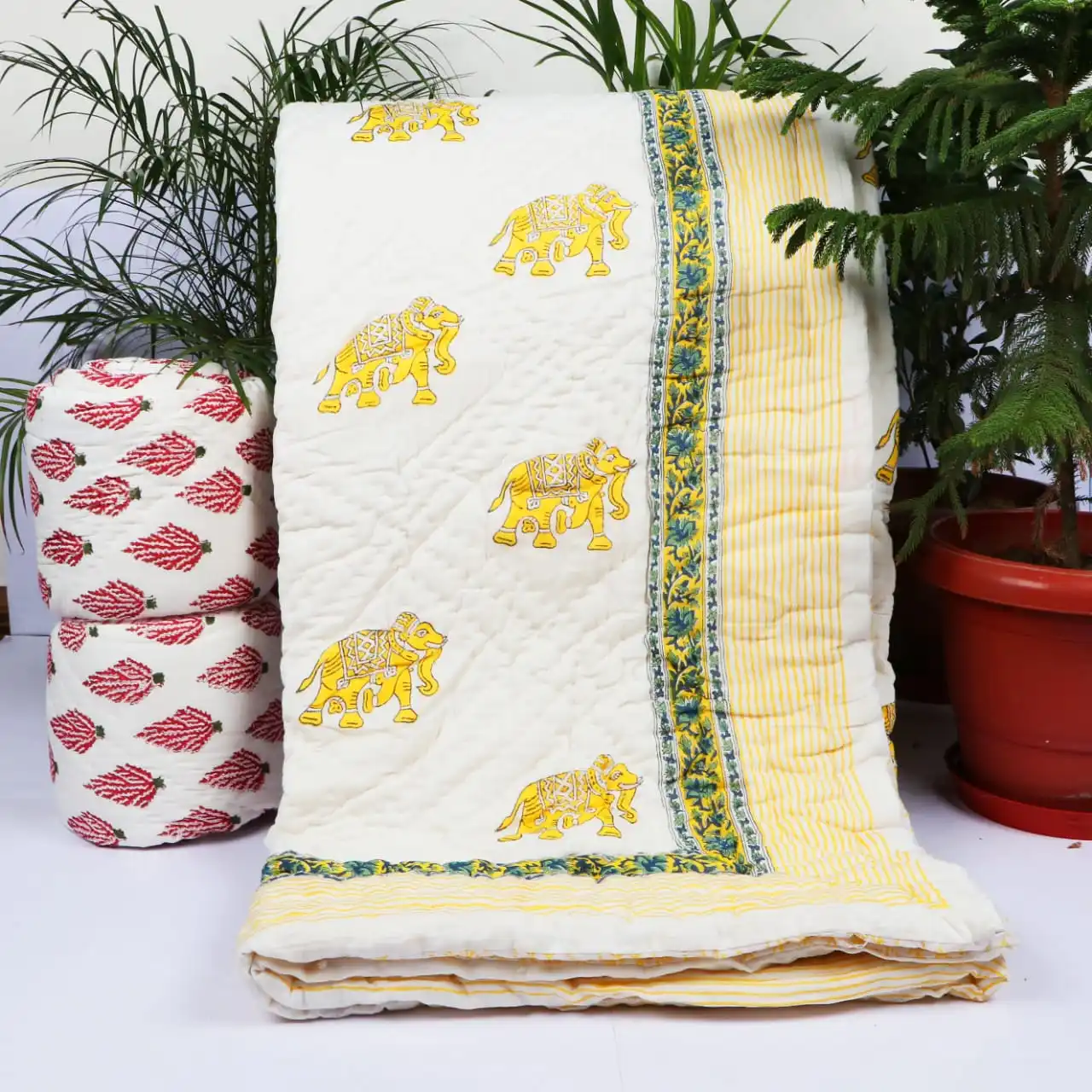 Christmas customization wholesale solid bed printed quilts Attractive Cotton Ethnic Reversible Razai Quilt Hand Block Quilt