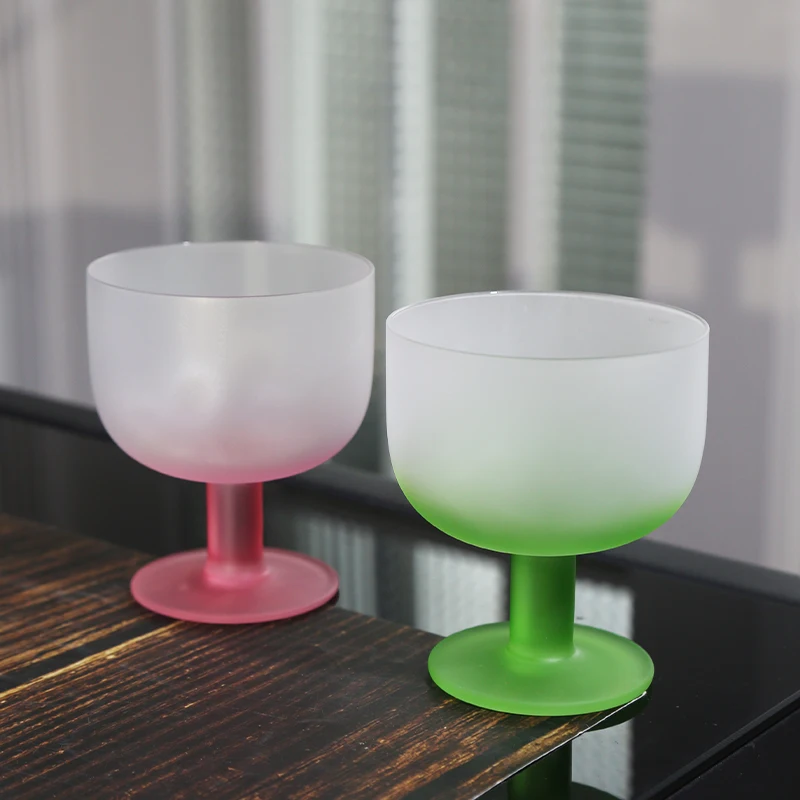Goblet Cup Classic Factory Hot Selling Ice Cream Glassware Colorful Wine Drinkware Fashion Goblet Glass Cup