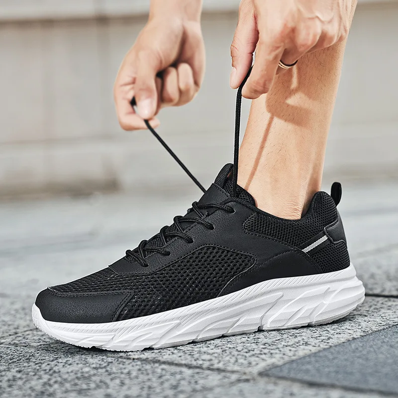 Mens Sports Fitness Black White Shoes Comfortable Breathable Sneakers for man