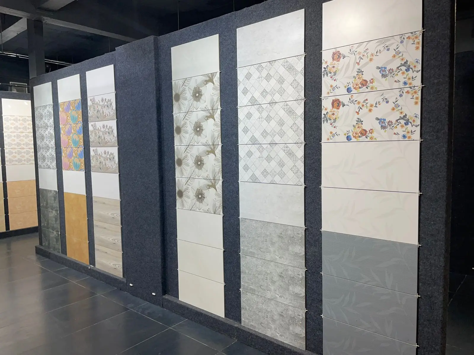 300X600 Interior wall tiles modern design Decorative Glazed Ceramic Wall Tiles for bathroom and kitchen With From India