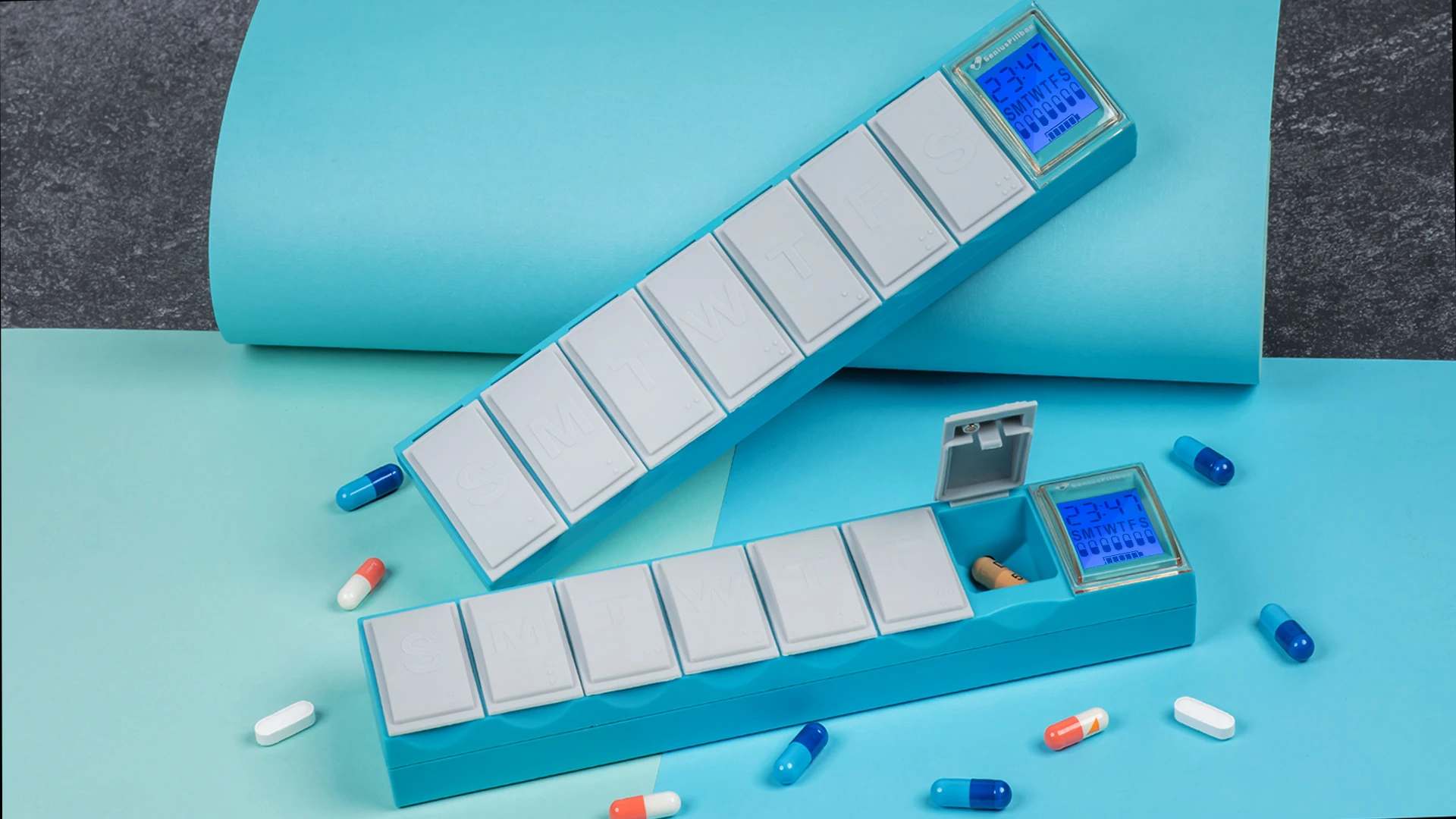 ZOOMCARE M0S 24 hours countdown smart electronic 7-day pill box with 7 magnetic opening and closing sensors 7 infrared sensors