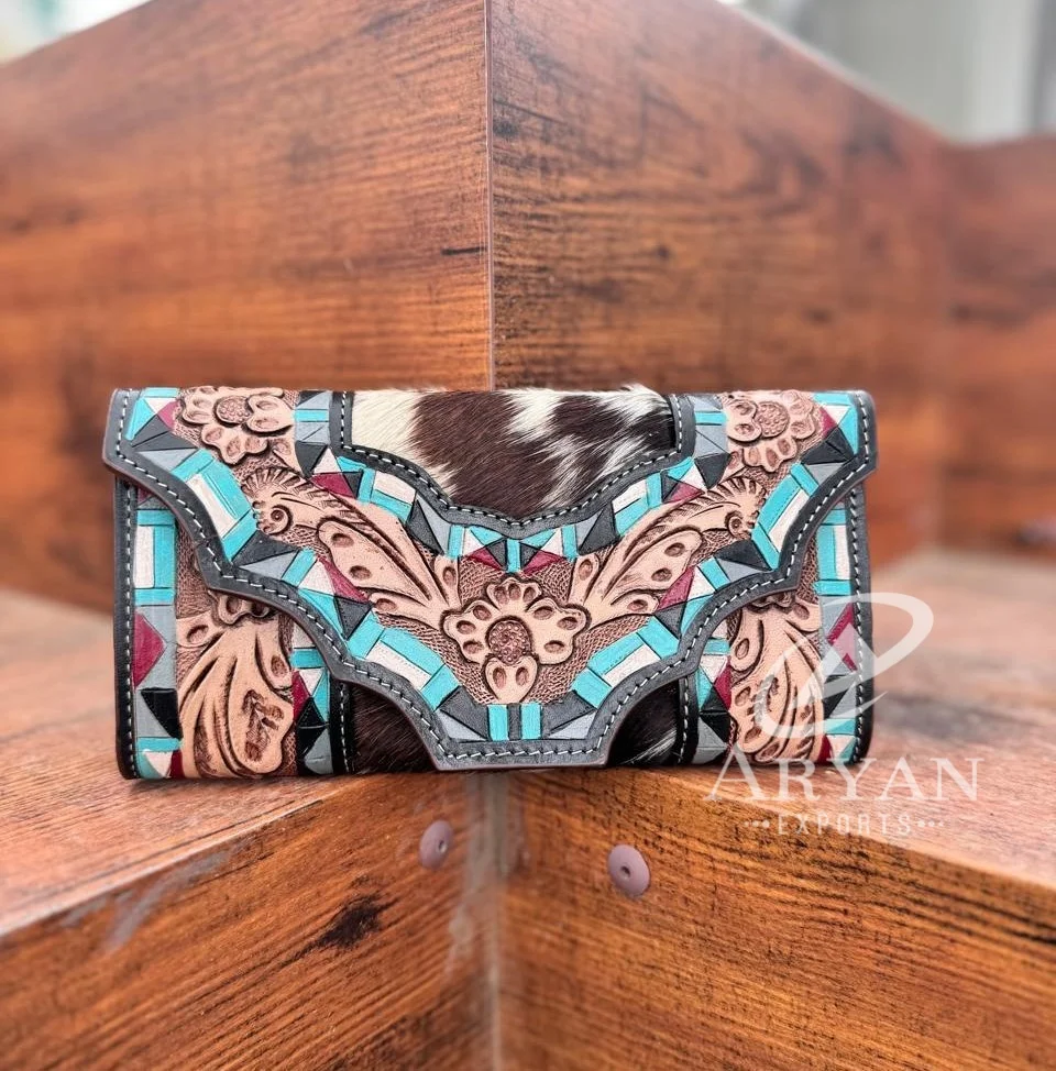 Hot Sale 2024 Real Hand Tooled Carving Cowhide Leather Clutch Vintage Turquoise Color Leather Credit Cards Cash Wallet Gifts