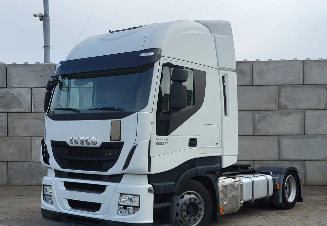 2015 Iveco Stralis 460 E6 4x2 Автоматическая головка дизельного грузовика Euro 3/Euro 2 стандарт выбросов 6x4 привод ЗАДНЕЕ ЛЕВОЕ КОЛЕСО для продажи