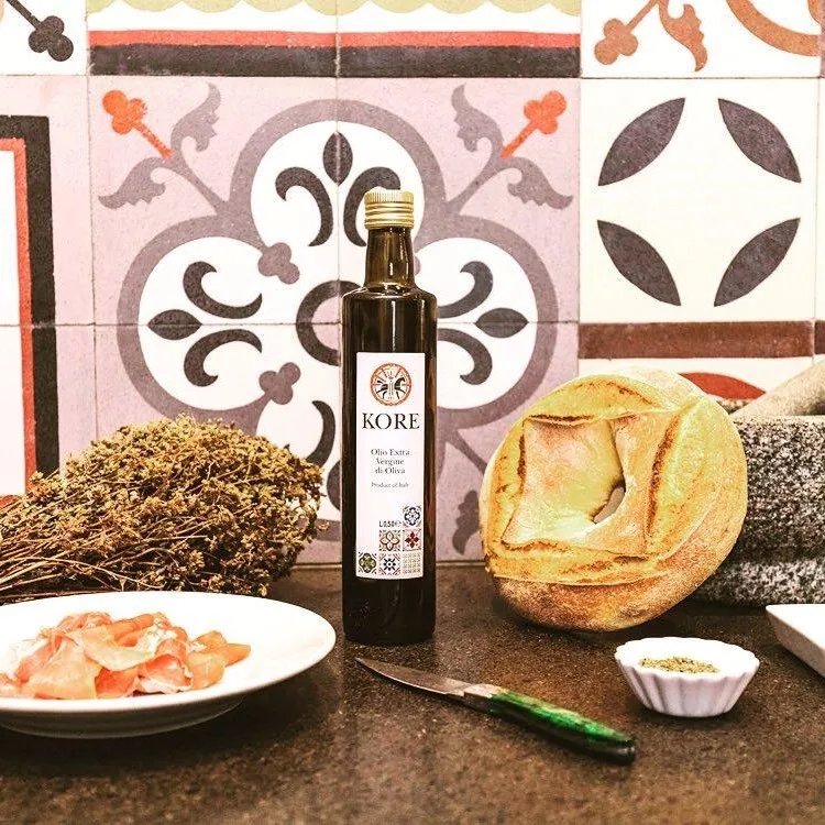 Best Quality Pure Extra virgin olive oil 100 Made in Italy 050L