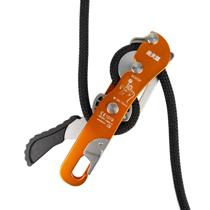 Passed CE High Quality Safety Anti Panic Descender Device Climbing Descender For Outdoor Anti-panic descent device