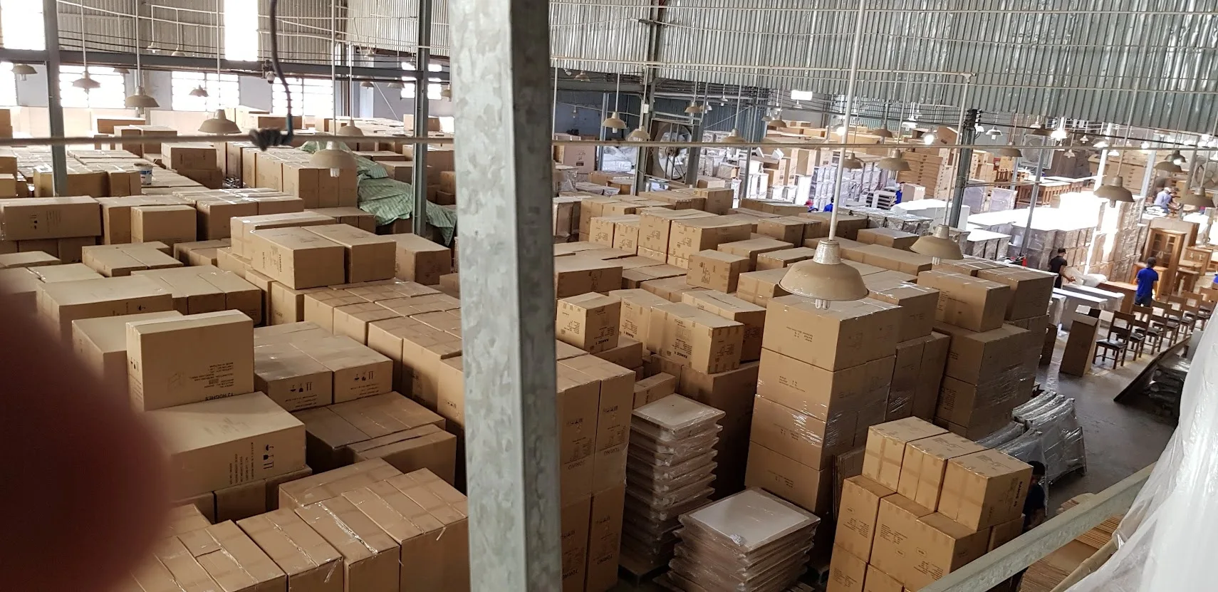 SIDEBOARD 2 DOOR 2 DRAWERS