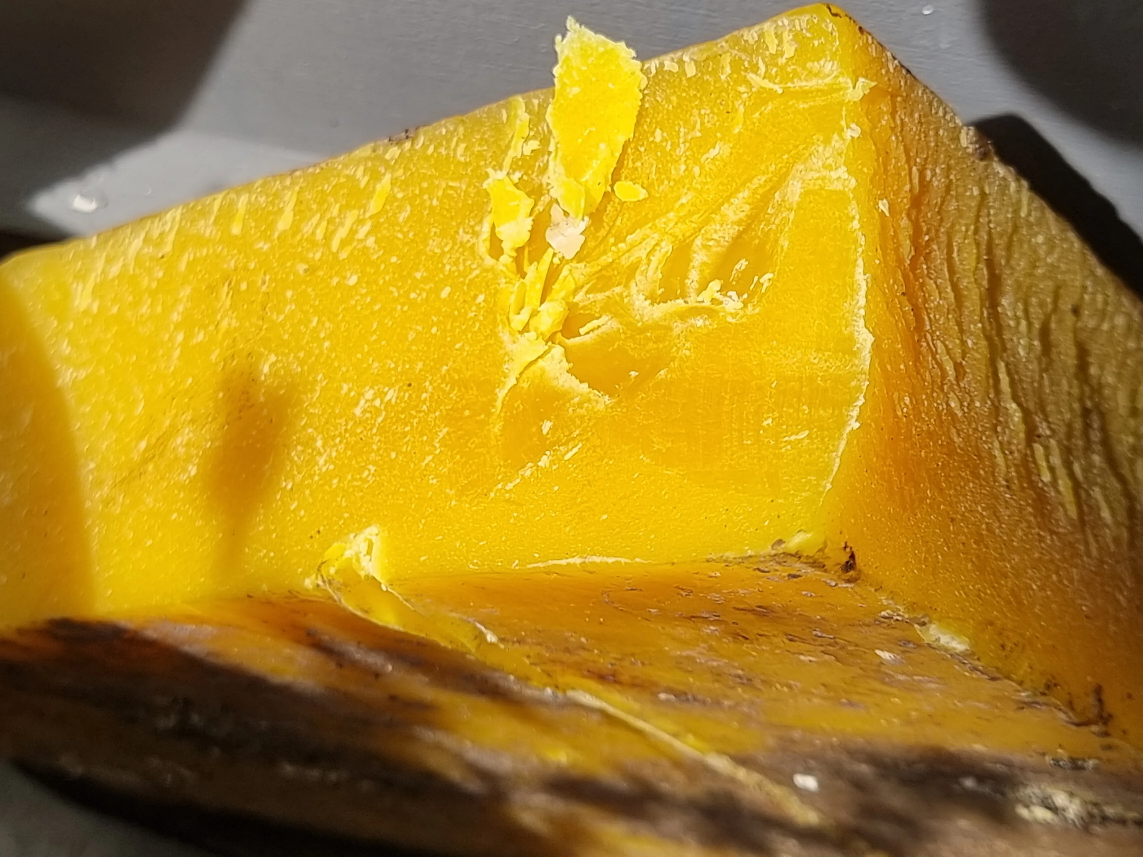 Viet Nam BEESWAX 100% pure refined yellow organic beeswax wholesale in bulk