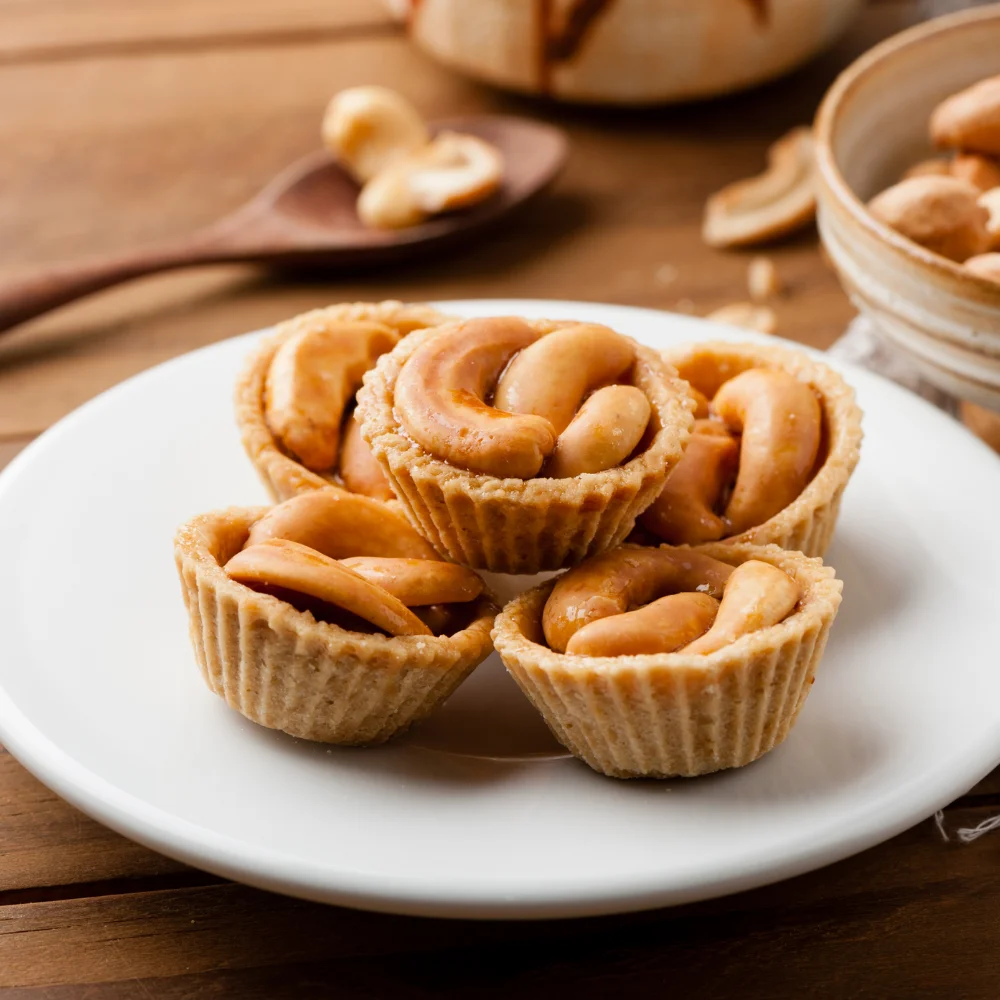 All Grade W210 W180 W320 W240 Vacuum Bag Or Tin Box Raw Cashew Nuts, Wholesale Kaju Badam From Vietnam.