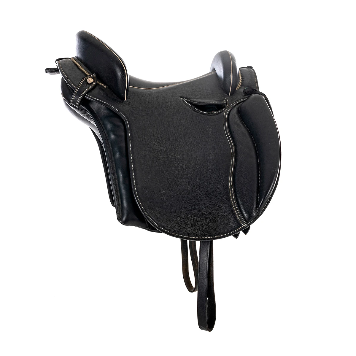 Treeless English Saddle