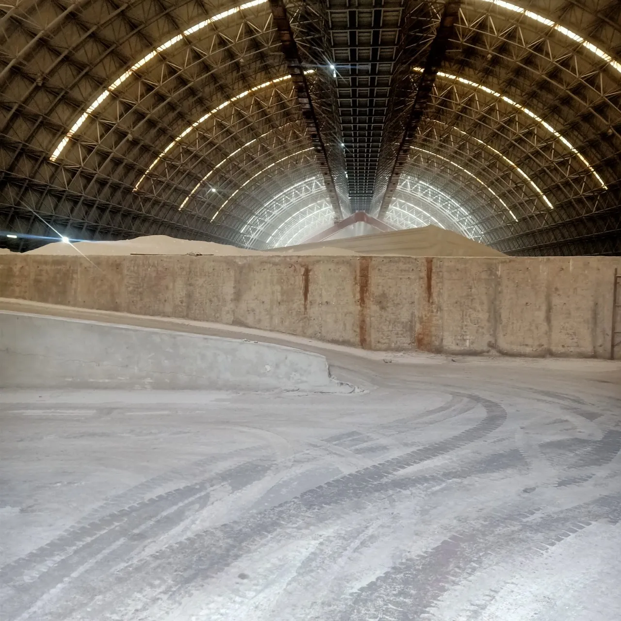 Agriculture product Urea 50kgs bag 1000kgs bag N46 white color by container bulk vessel high quality